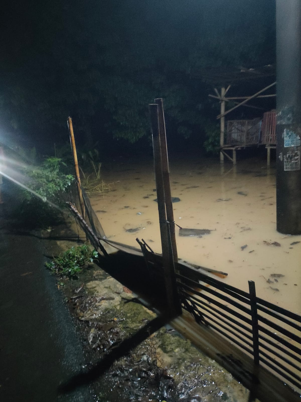 Langganan kali bener banjir